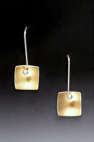 Click to view detail for MB-E308 Earrings, Little Keumboo Squares $98